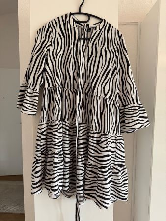 Kleid Gr. XS Vero Moda