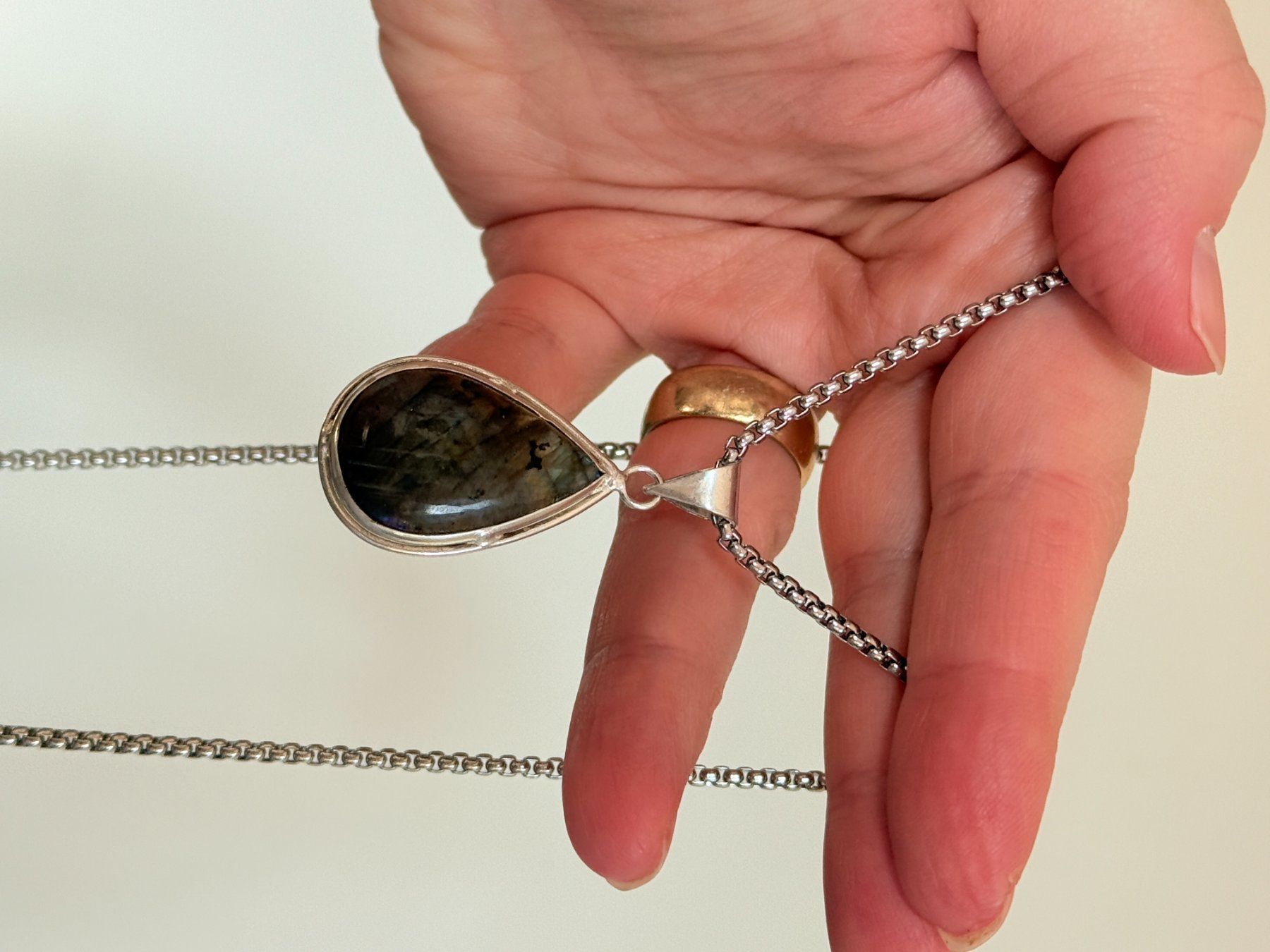 Catenine: Collier labradorite naturelle goutte 💧... – Nuovo e nell'imballaggio originale da Genève venduto da AGBERG 6