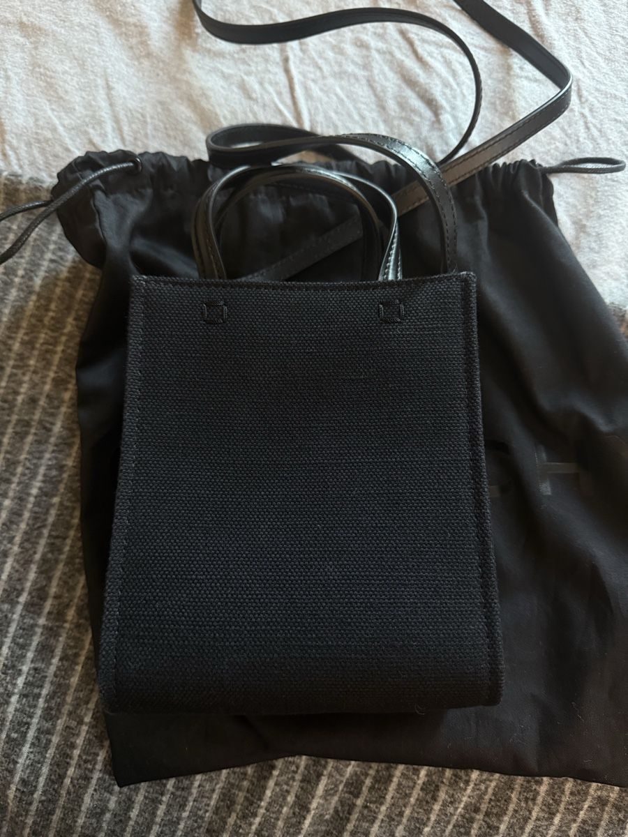 Givenchy Borse da donna: Givenchy Paris tote bag black new – Nuovo e nell'imballaggio originale da Wädenswil venduto da BebaGlow 1