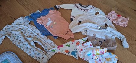 Babykleidung Set 8-teilig Grösse 62/68 Mix guter Zustand