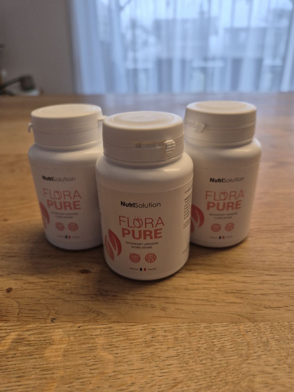 Cibi & Specialità: NutriSolution Flora Pure Kapseln - 3 Packungen – Nuovo e nell'imballaggio originale da Jaberg venduto da JaDa83