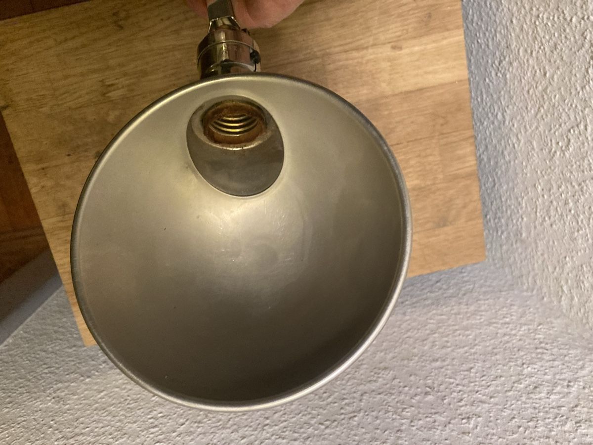 Lampade: ALTE CLIP LAMPE BRYANT – Usato da Bottmingen venduto da Surubi 2