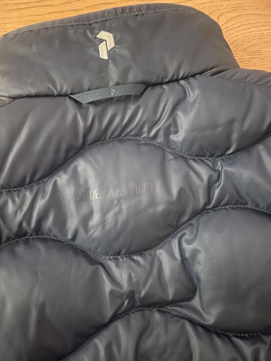 Peak Performance Gilet & Giacche: Gilet Peak performance Audemars Piguet neuf – Nuovo (secondo la descrizione) da St-Pierre-Clages venduto da ste_xk6p 2