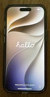Smartphone Apple iPhone 15 schwarz mit Hülle neuwertig
