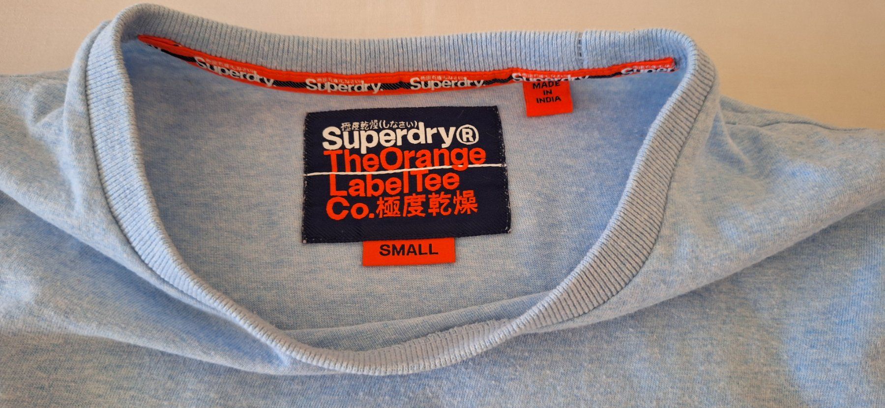 Superdry T-shirts: T-Shirt Superdry Grösse S – D'occasion à Richterswil par uscars 2