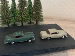 Mercedes 250 SE Coupe 2 x Wiking 1:87