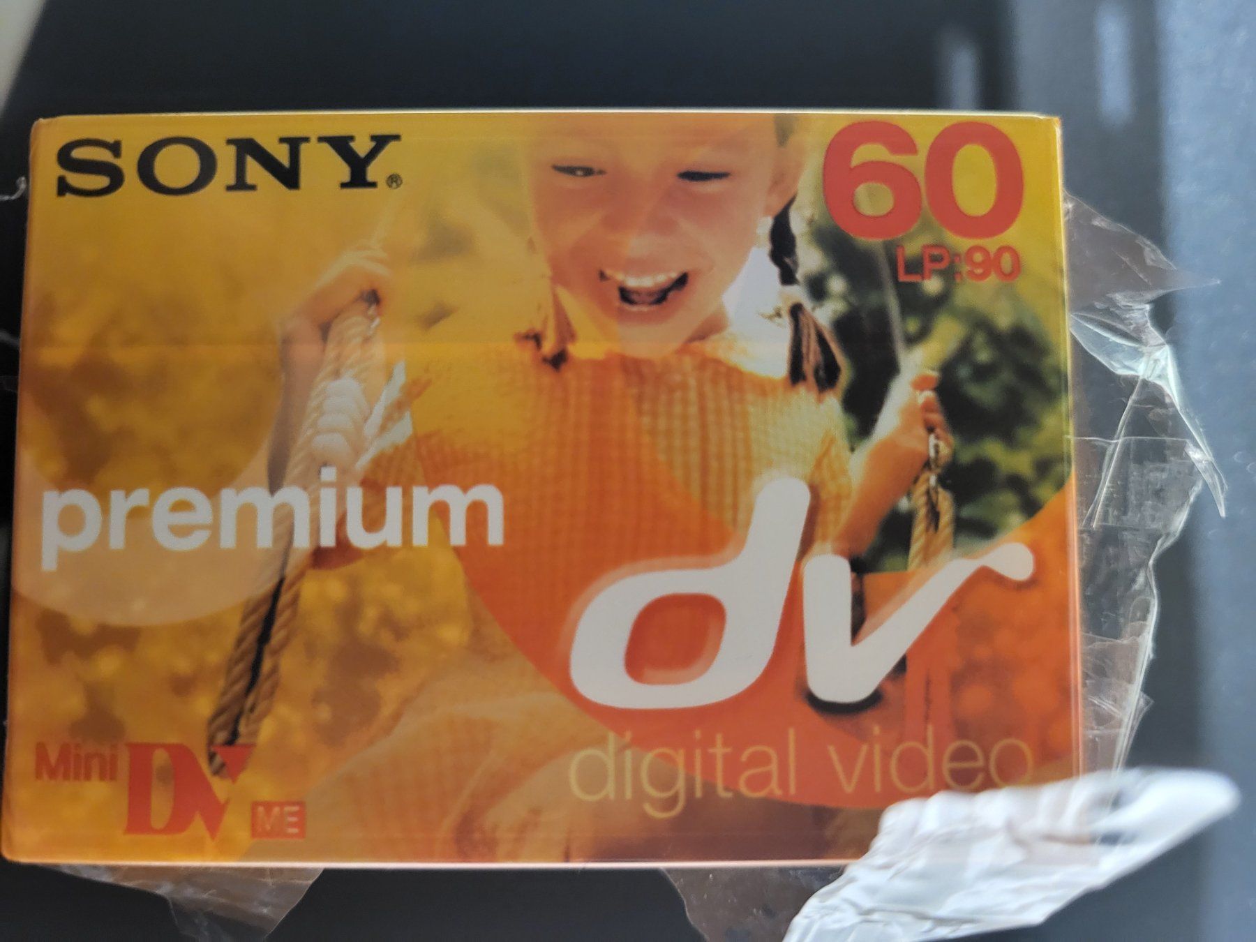 Musicassette: 4 Sony Premium Mini DV DVM60PR3, Neu und versiegelt! – Nuovo e nell'imballaggio originale da Wettingen venduto da Balto_2 3