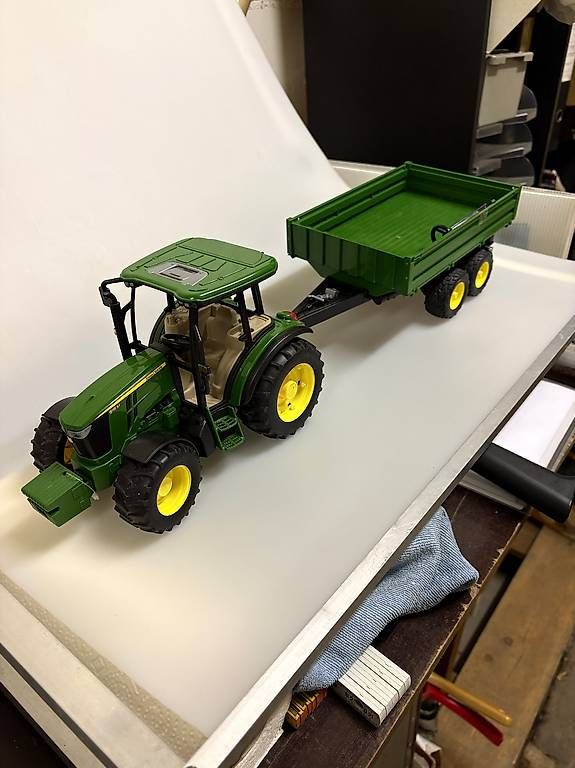 Jouets: Bruder Traktor mit Anhänger – D'occasion à Adligenswil par Johnsepia