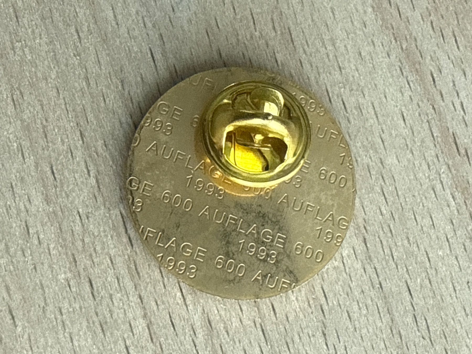 Plaketten & Abzeichen: Pin Krippenfreunde Oberkirch – Gebraucht aus Glattbrugg von Schweigmatt 1