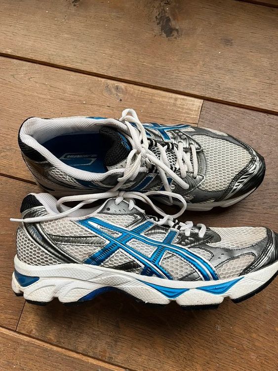 Asics Hardloop Gel running trek 42 Acheter sur Ricardo