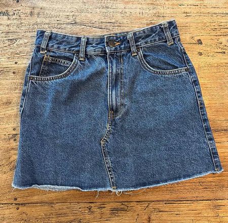 Bershka. Mini Rock aus Vintage Denim Jeans. Gr 36.