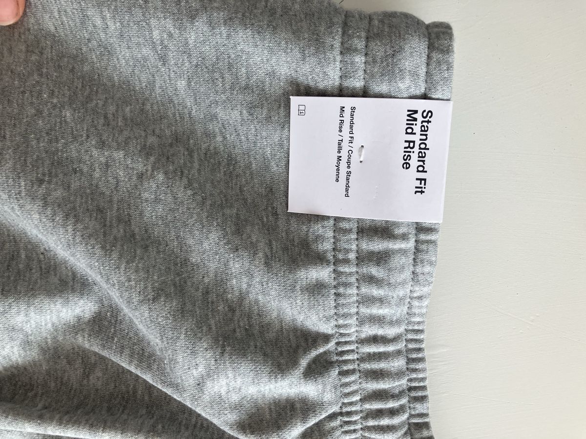 Nike Pantaloni: Training Nike gris – Nuovo e nell'imballaggio originale da Villars-sur-Glâne venduto da gis_762m 1