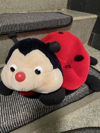 Maikäfer Plüschtier