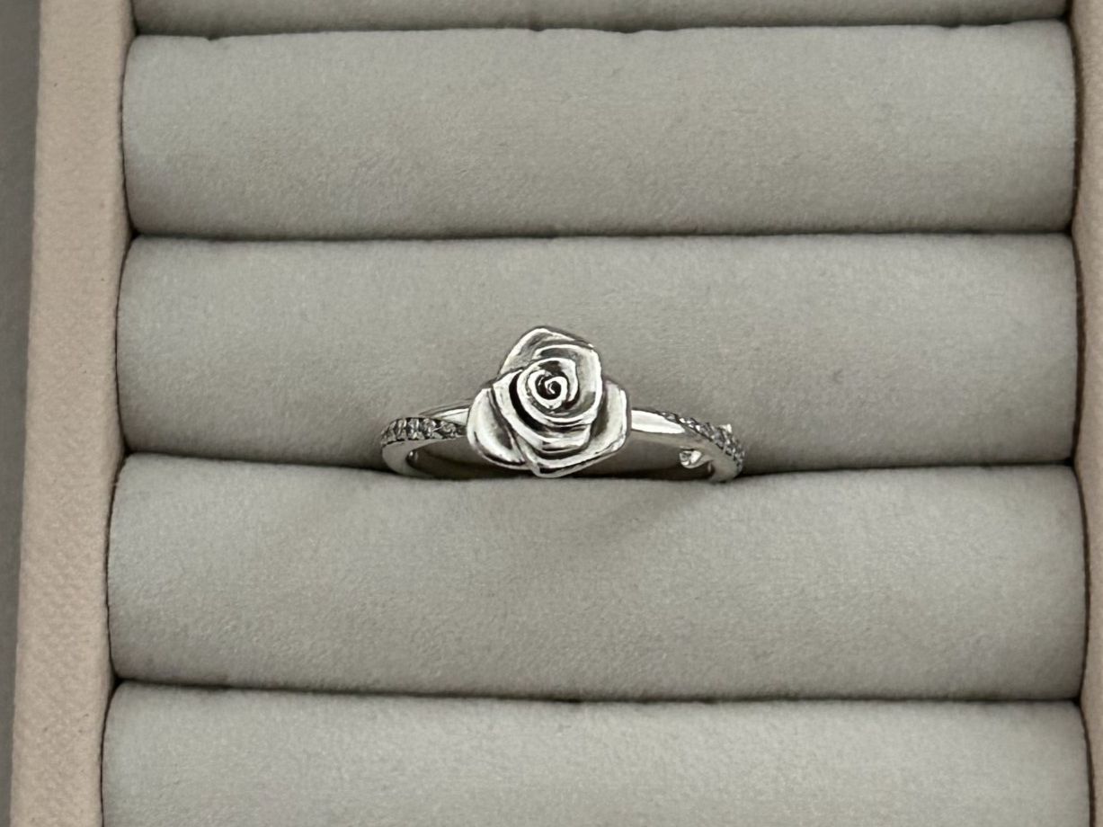 Pandora Bagues: Original Pandora Blühende Rose Ring - RRP CHF 59.00 – D'occasion à Rheinfelden par Boutique_Luxe
