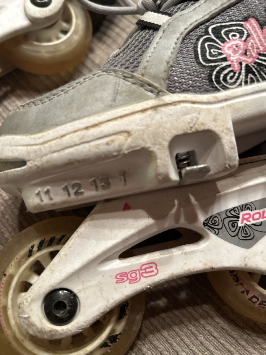Pattini in linea & Pattini a rotelle: Rollerblade Inline Skates Gr. 28-32 für Mädchen – Usato da Dottikon venduto da cimar 4
