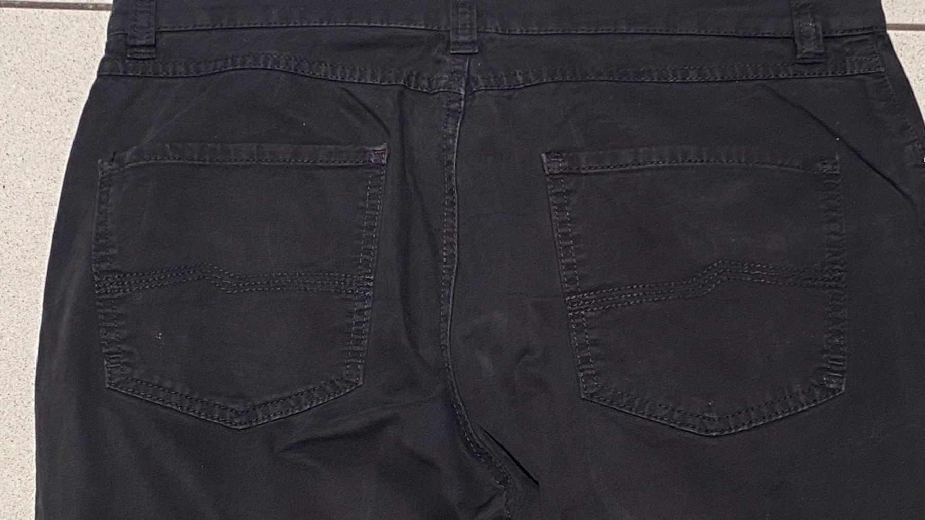 Manor Hosen: Herren Hose CHINO 33/32 schwarz – Gebraucht aus Hünenberg von Ecila 2