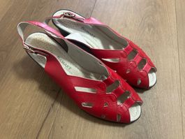 DAMART Chausseur Sandalen Rot Keilabsatz Gr 41 wie neu