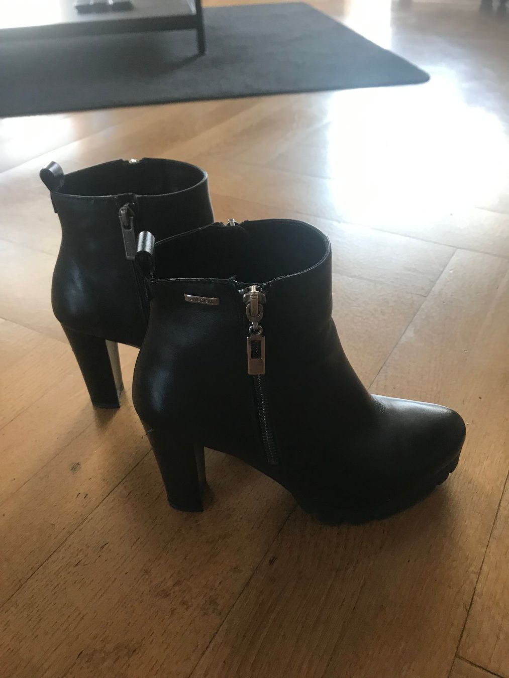 Scarpe da donna: Bottines noir – Usato da Gorgier venduto da chahn 1
