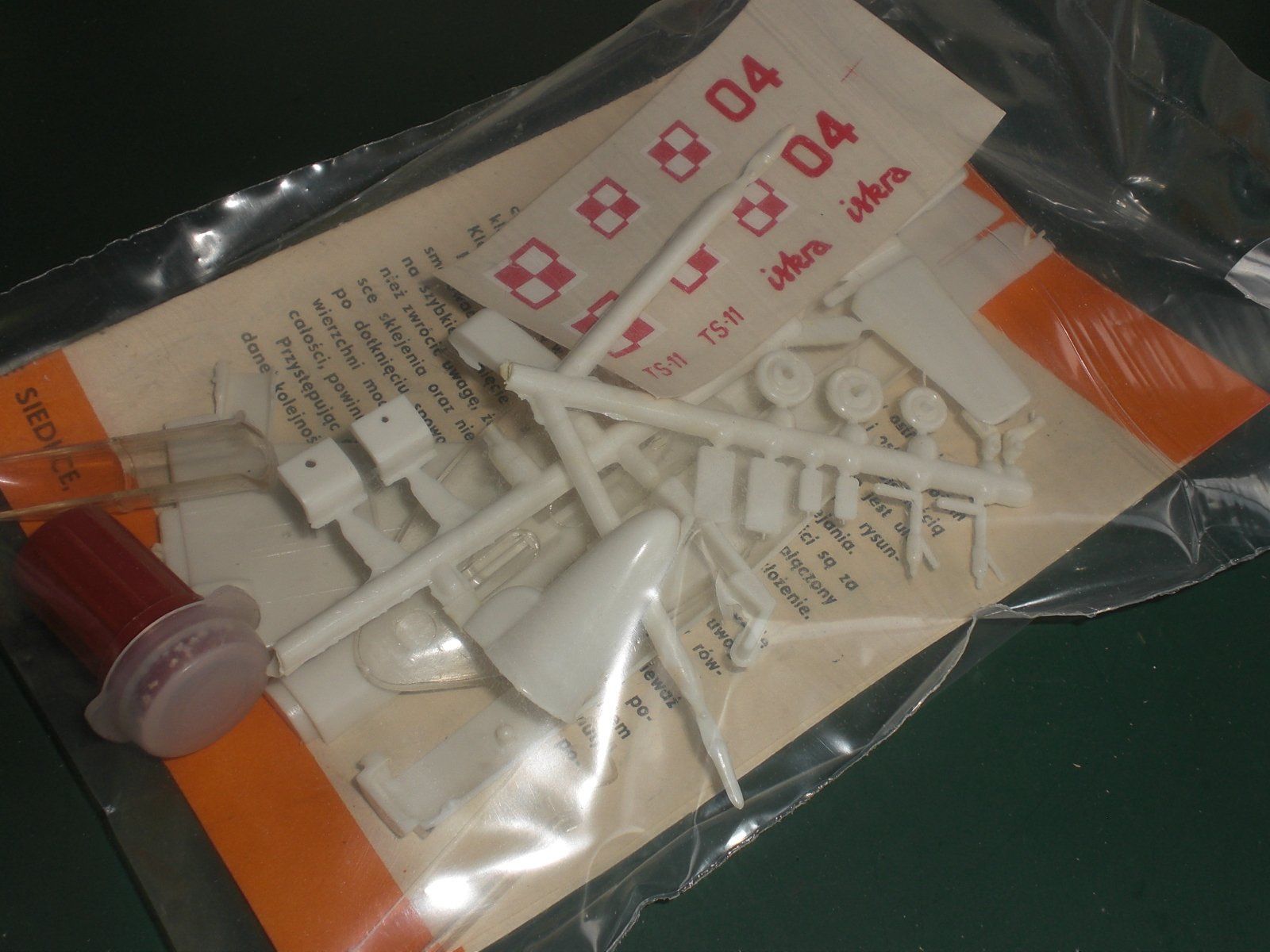 Italeri Kit di modellismo & Modellini statici: TS-II ISKRA Fighter - Polish Kit 1:72 – Nuovo e nell'imballaggio originale da Schwerzenbach venduto da Bernardo1971 1
