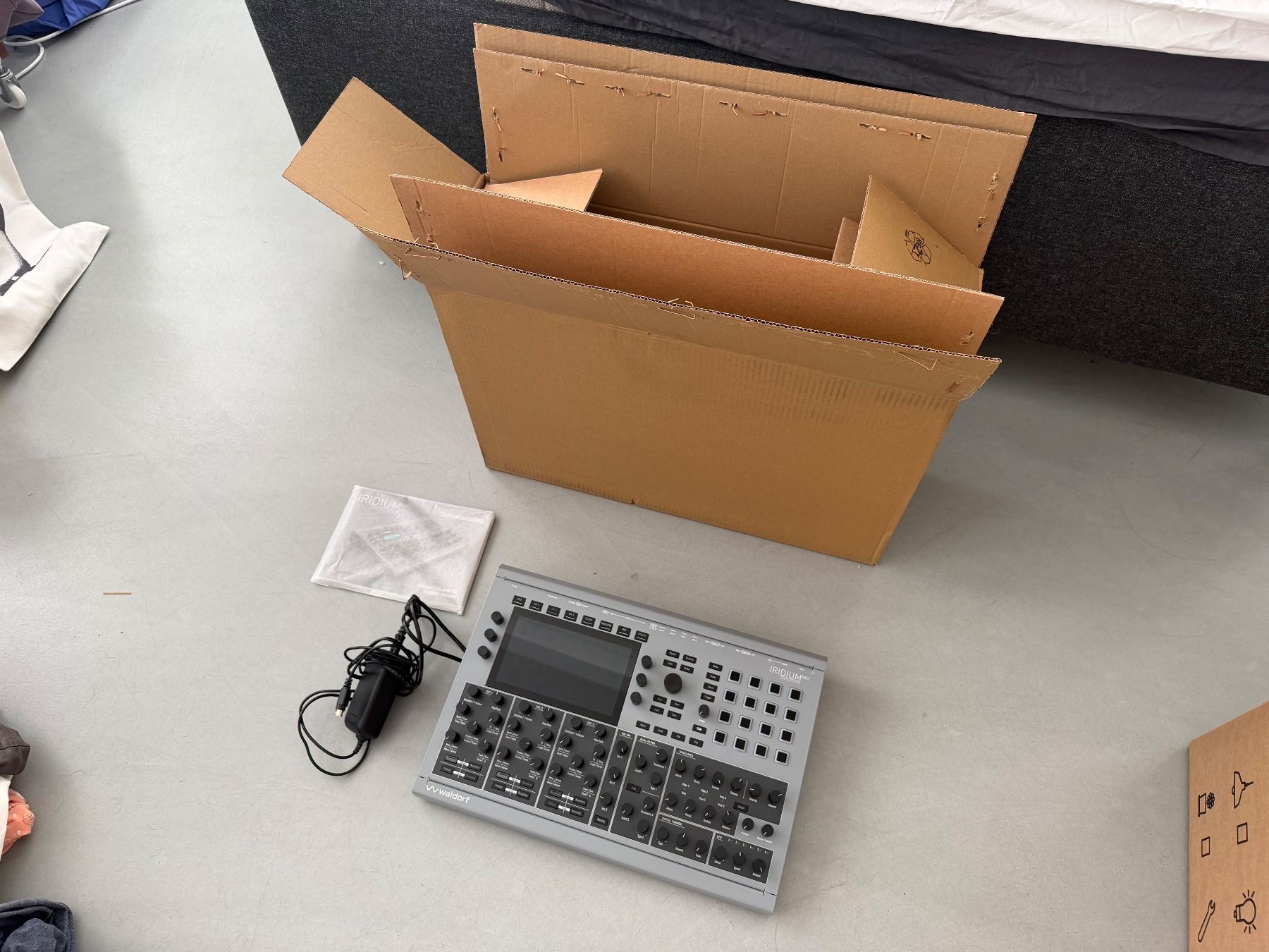 Waldorf Strumenti musicali: Waldorf Iridium Desktop MK2 Synthesizer – Usato da Neuhausen am Rheinfall venduto da stefxyz 2