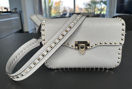 Valentino Tasche, grau mit goldenen Nieten