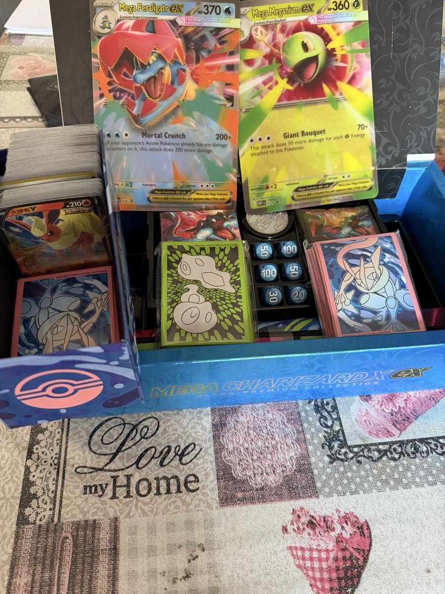 Pokémon Carte collezionabili: Gem pack 2 bulk and upc Charizard and gadgets – Nuovo (secondo la descrizione) da Bellinzona venduto da sa_2025h