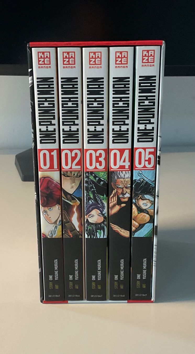 Fumetti: One Punch Man Bänder 1-5 im Sammelschuber – Usato da Bonstetten venduto da rol_zk5s