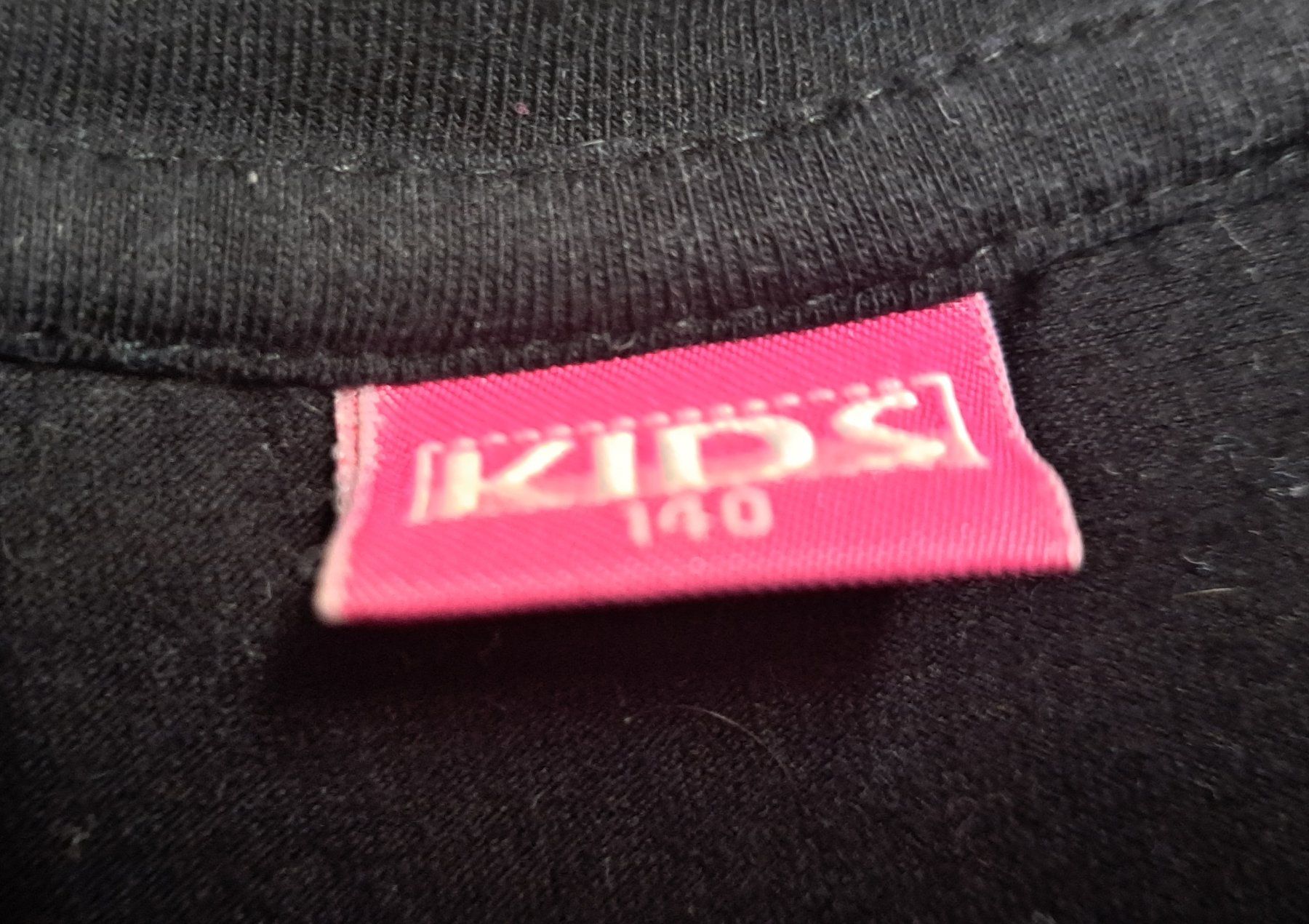 Pulls et sweat-shirts: Langarmshirt Grösse 140 – D'occasion à Kaltbrunn par Nili133 2
