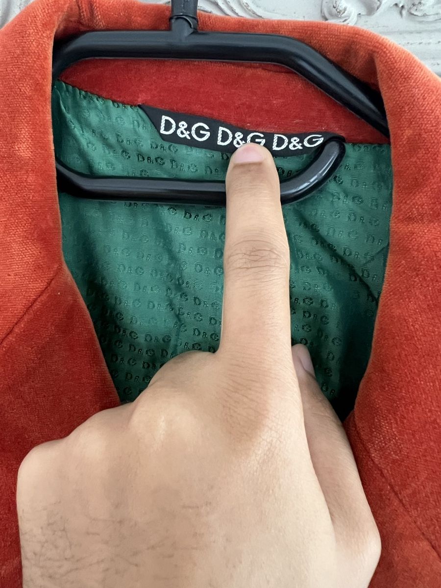 Dolce & Gabbana Completi, tute sportive e funzionali: D&G Samt Blazer, Top Zustand – Usato da Wohlen AG venduto da jan_96v5 2