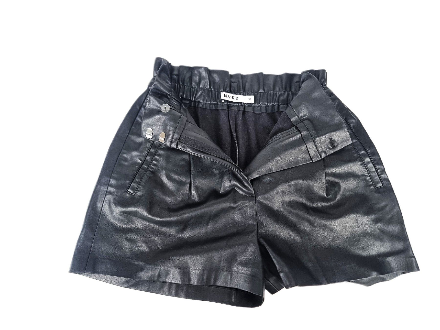 Na-kd Hosen: kurze Lederhose – Gebraucht aus Urtenen-Schönbühl von Restwert_Schoenbuehl 1