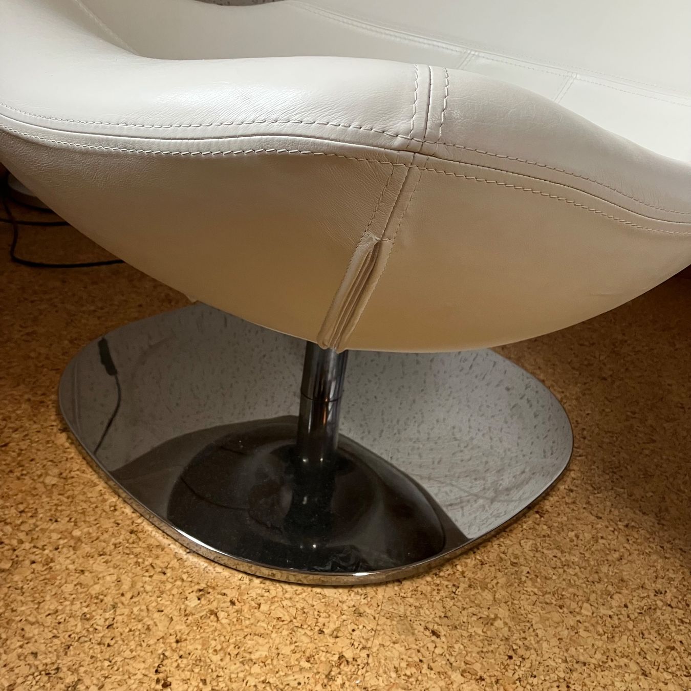 Ikea Poltrone: Vintage IKEA TIRUP Drehsessel Weiss/Chrom – Usato da Grabs venduto da apr9k 8