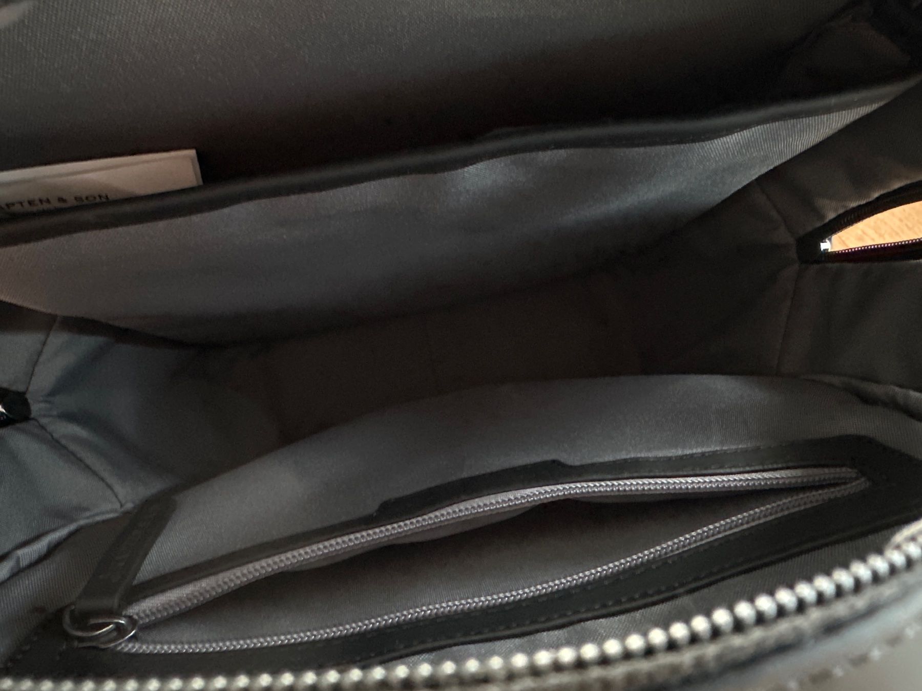 Kapten & Son Zaini: KAPTEN & SON Rucksack, schwarz – Usato da Sissach venduto da tapasu 3