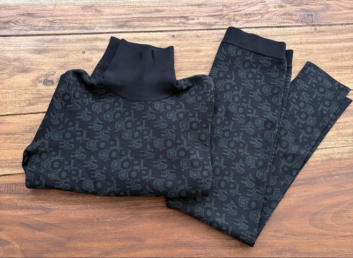Kooples Lotti di vestiti: The Kooples Set Pullover Hose Schwarz Grösse 2 – Nuovo (secondo la descrizione) da Oberentfelden venduto da luvita