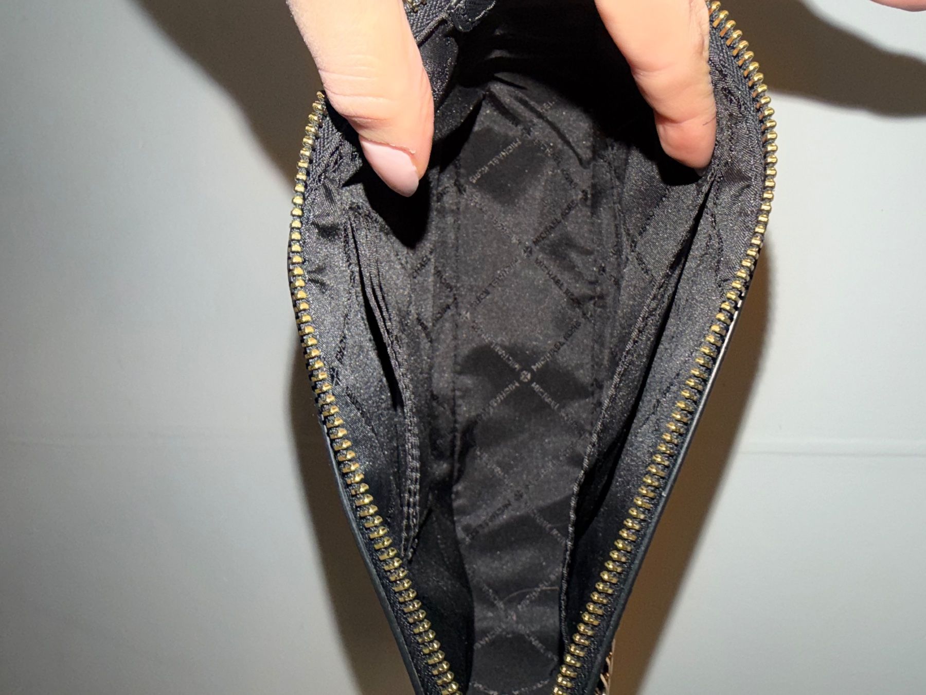 Michael Kors Taschen für Damen: Michael Kors Tasche – Gebraucht aus Hofstetten SO von ano_zdc9 2