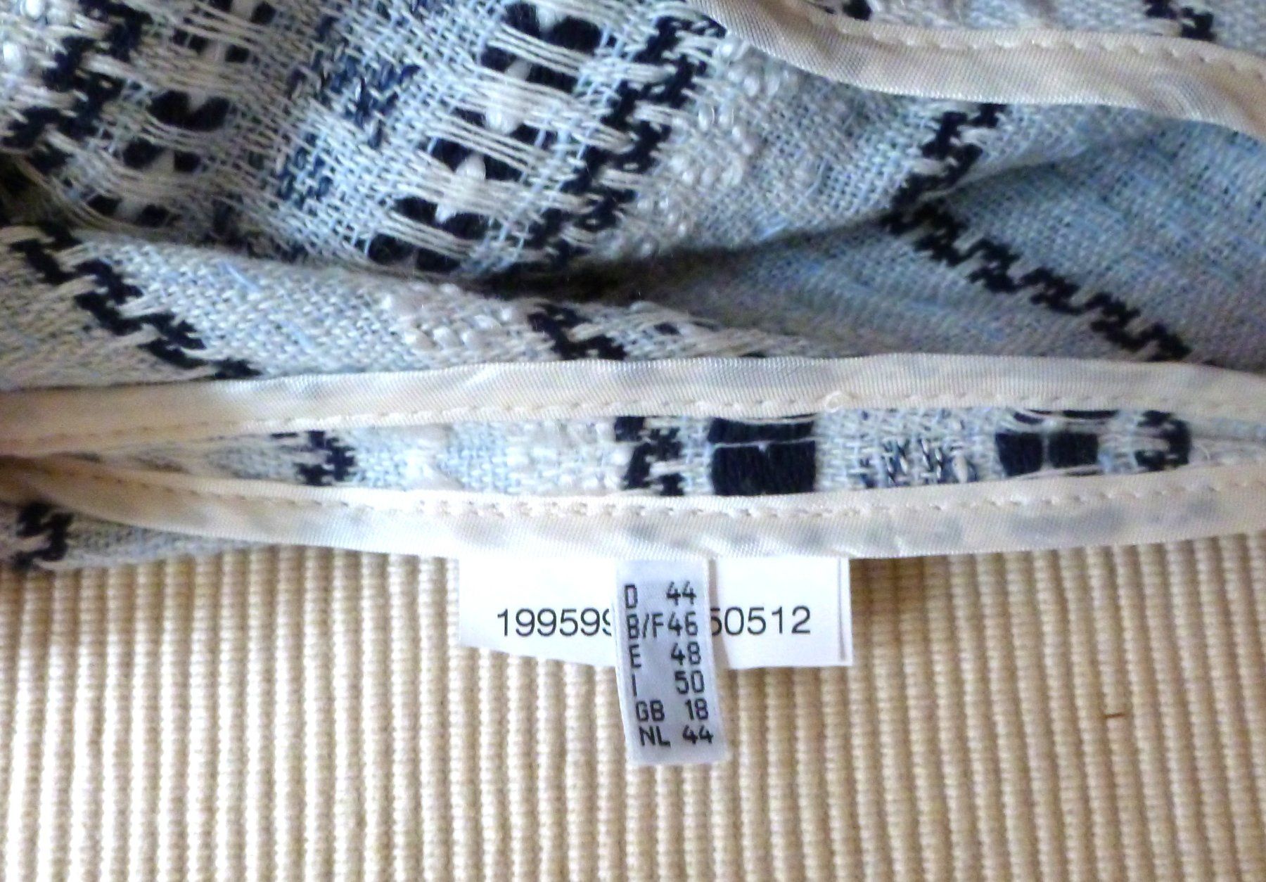 Giacche: WHITE LABEL BLAZER GR.44 NEUWERTIG – Usato da Läufelfingen venduto da Kamari 2