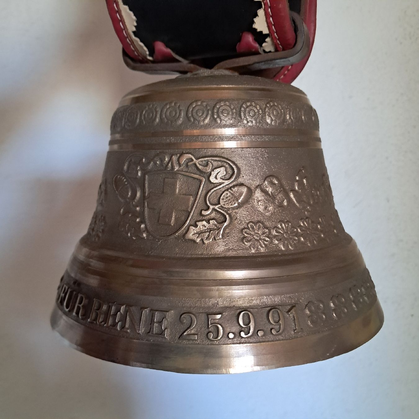 Glocken & Treicheln: Schöne GUSSET GLOCKE  – Gebraucht aus Murten von SHETHOF 4