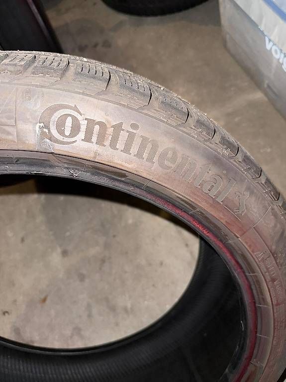 Pneus & Kompletträder: 245/40 R21 Continental Winter – Gebraucht aus Dulliken von Undercover 1