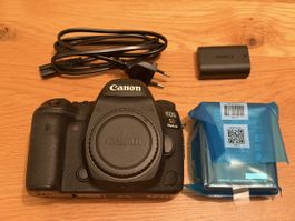Canon EOS 5D Mark IV DSLR Camera 