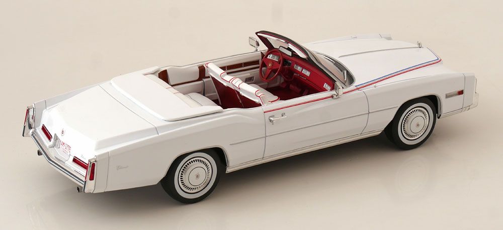 Cadillac Modellini d'auto: CADILLAC ELDORADO WEISS/ROT 1:18 MCG – Nuovo e nell'imballaggio originale da Suhr venduto da Moebelsiralfred 1