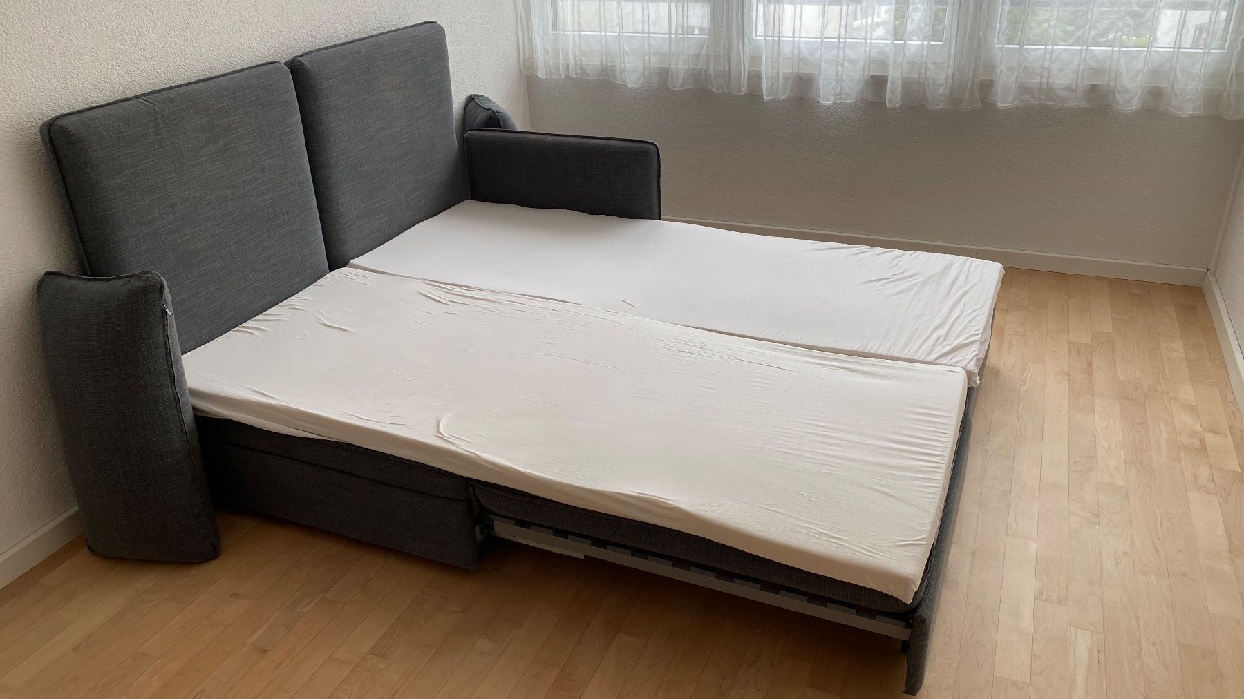 Divani: Schlafsofa dunkelgrau, inkl. zwei Topper – Usato da Thun venduto da and_275y 5