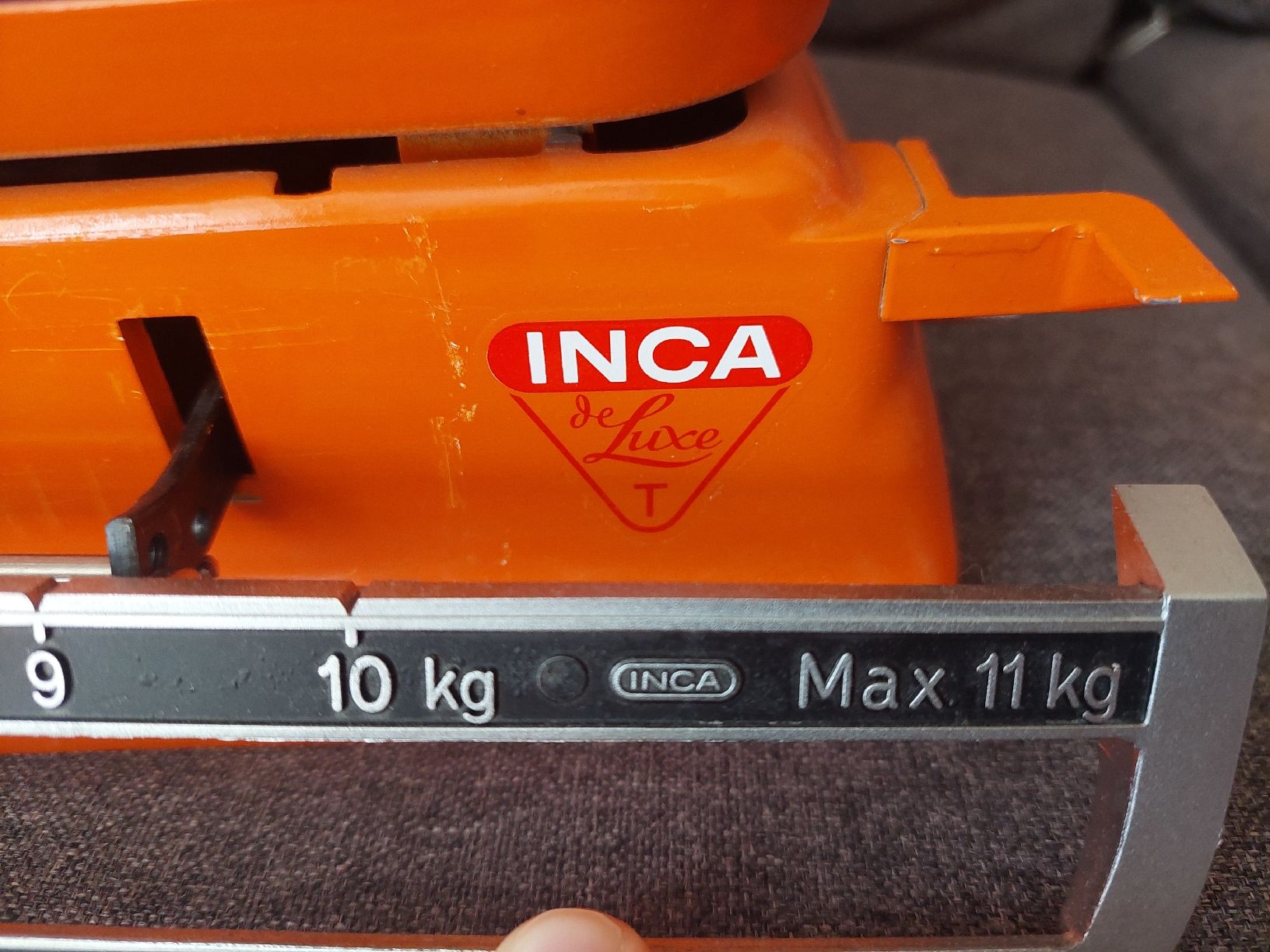 Küchengeräte: Antike INCA de luxe Schiebewaage / Küchenwaage orange – Gebraucht aus Meilen von bernhardundbianca 3