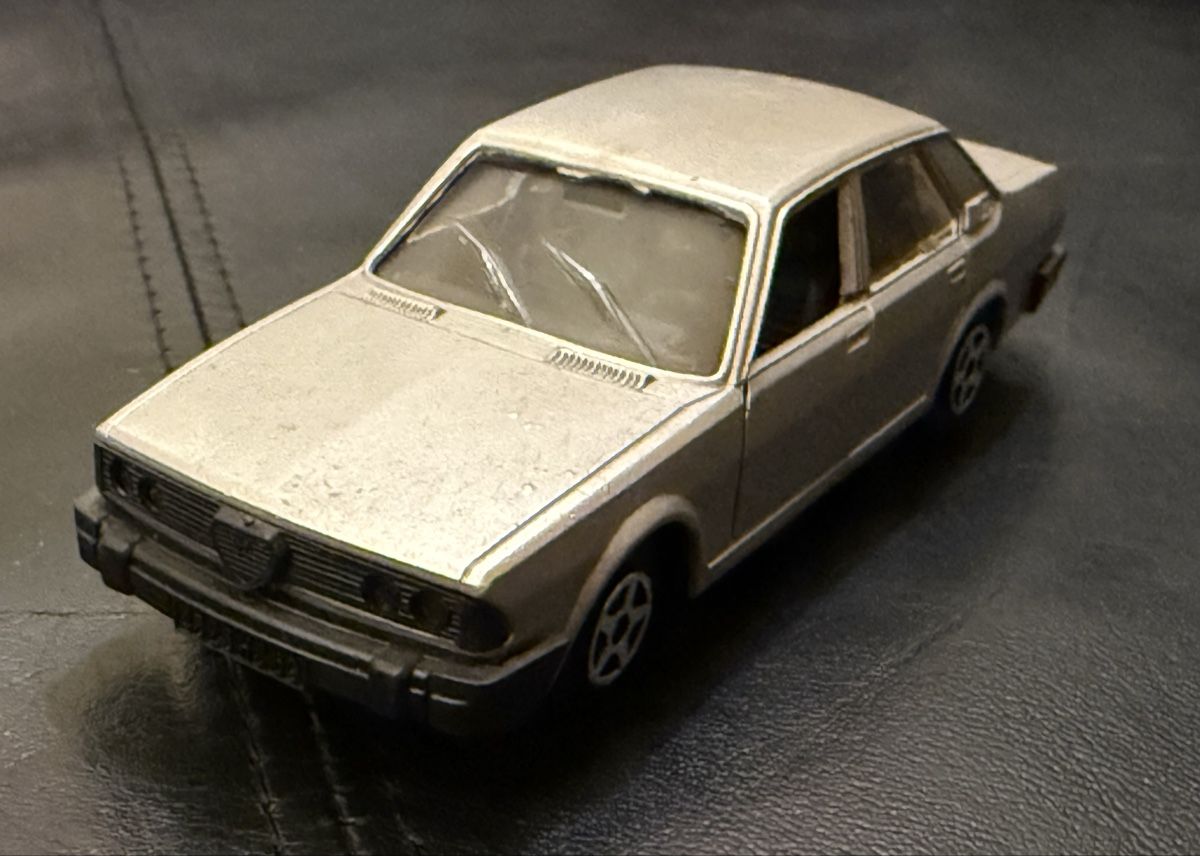 Alfa Romeo Voitures modèles: Alfa 6 - 1:43/Norev – D'occasion à hunzenschwil par Oldipark 1