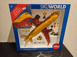 Neu - Siku - 1702 - DHL Frachtflugzeug mit Zubehör