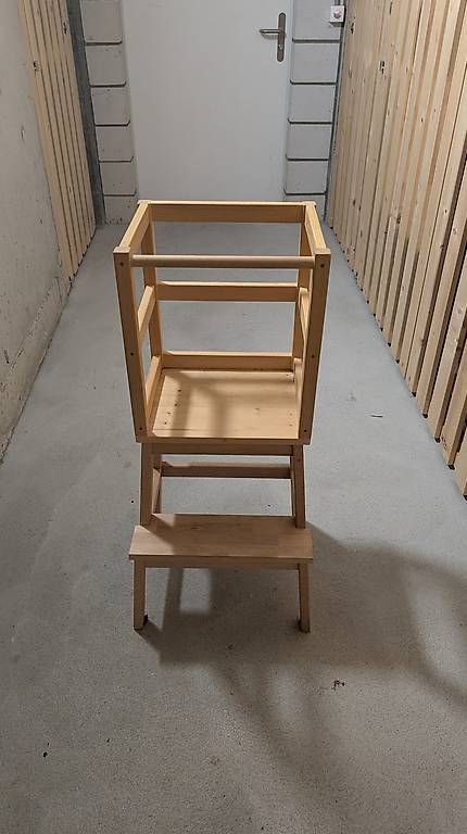 Chaises hautes: Lerntower / Learning tower – D'occasion à Hindelbank par otair 2