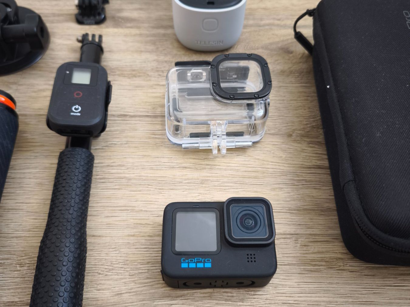 GoPro HERO11 Black mit umfangreichem Zubehör – Top Zustand (D'occasion ...