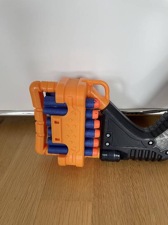 Jouets: Nerf gun lawbringer  – D'occasion à Innerberg par shopp 1