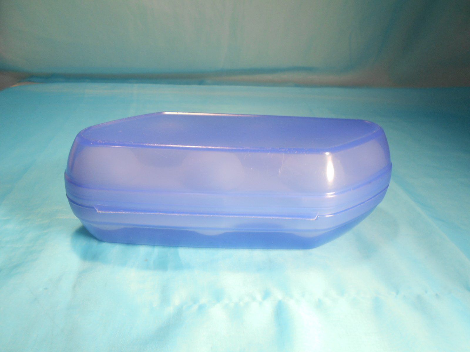 Tupperware Contenitori & Simili: Tupperware Behälter für 6 Eier – Usato da Bellach venduto da JingleCherry