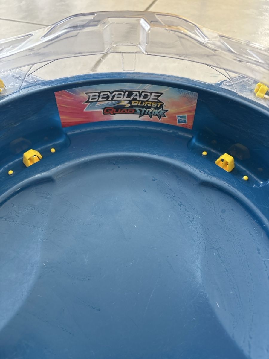 Giocattoli: Beyblades mit Burst Quad Strike – Usato da Niederglatt ZH venduto da CorinneW32 1