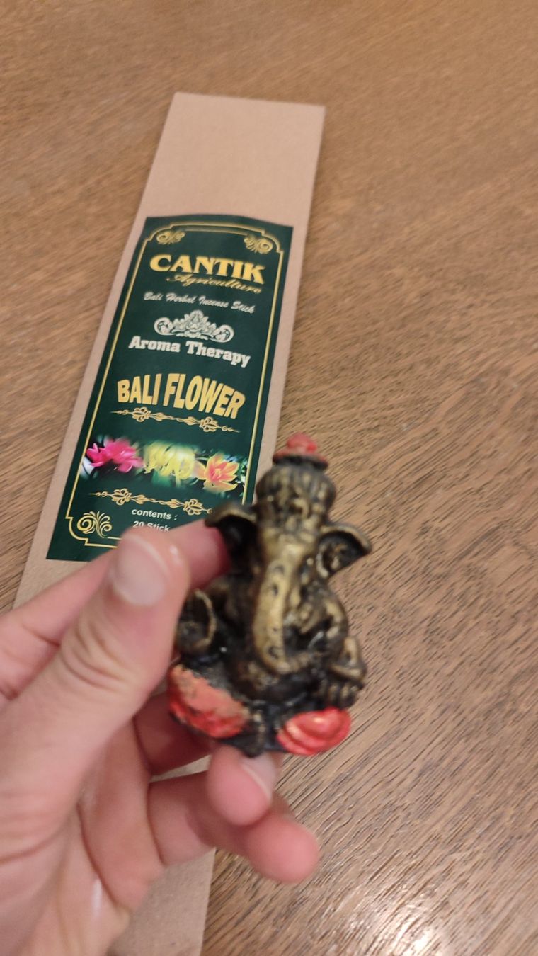 Rituals Candele: Deko-Set: Duftkerze, Räucherstäbchen, Glücksbringer – Nuovo (secondo la descrizione) da Brüttisellen venduto da nic_xm7s