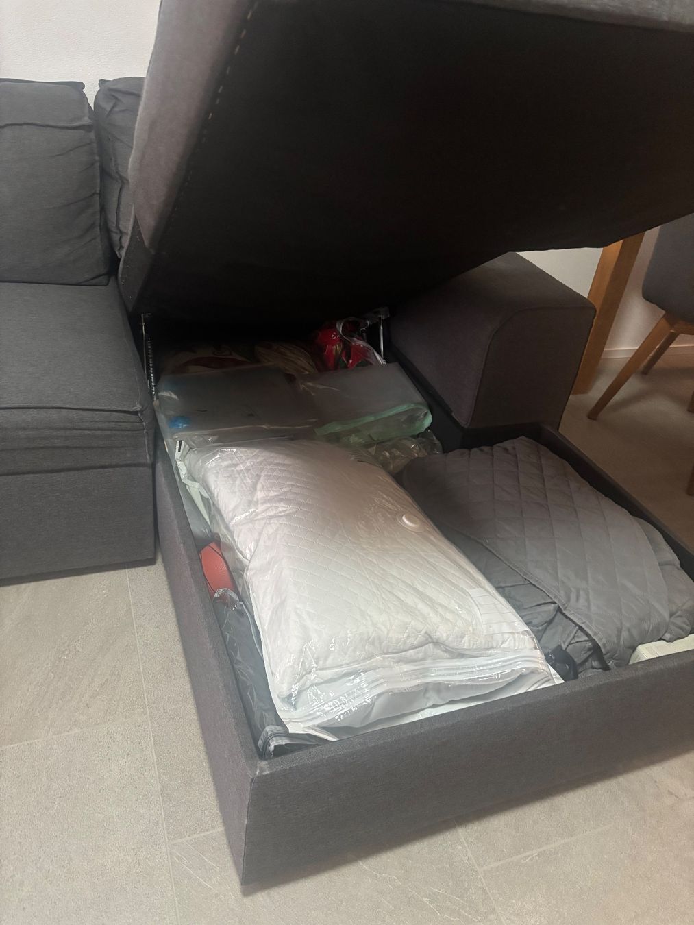 Conforama Divani: Sofabett – Usato da Winterthur venduto da alm_5y6t 5